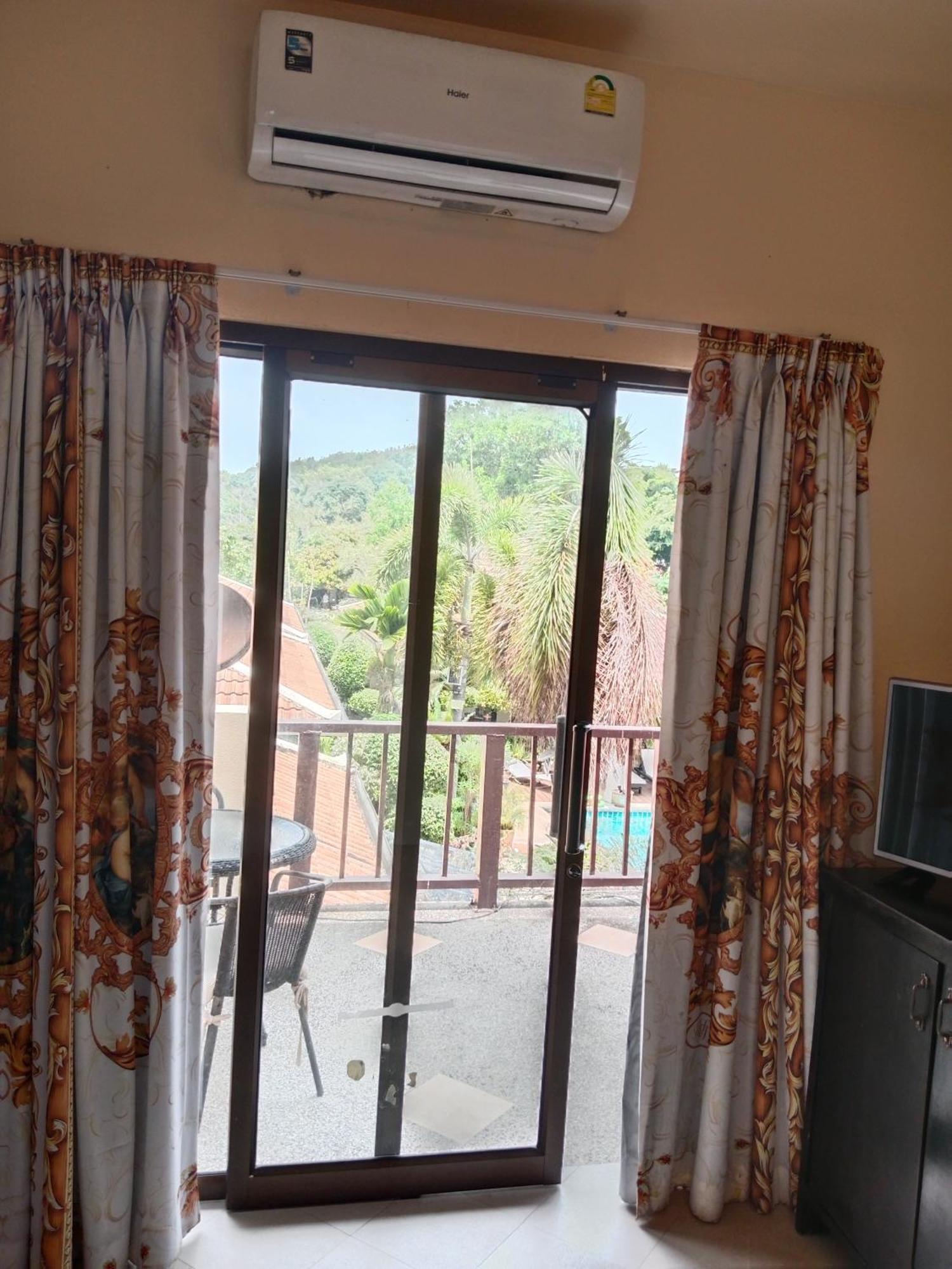 Baan Tropicana Mae Nam Esterno foto