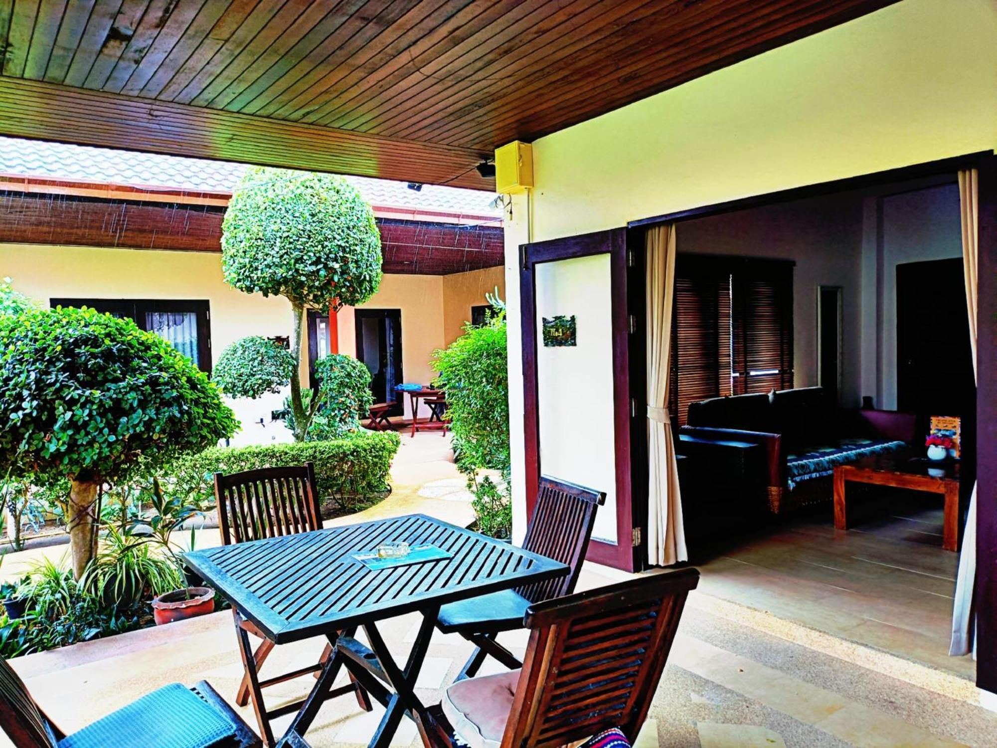 Baan Tropicana Mae Nam Esterno foto